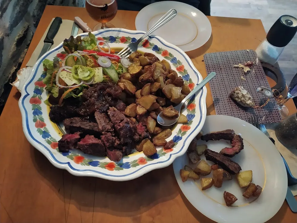 Entrecôte Frites Maison Et Sa